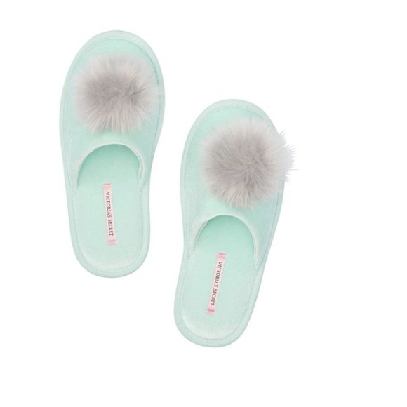 VICTORIA'S SECRET‎ Satin Slipper Small Mint Green - Picture 1 of 2